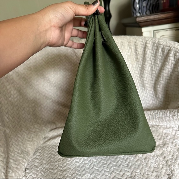 Green Leather Wirkin Handbag - Picture 4 of 8